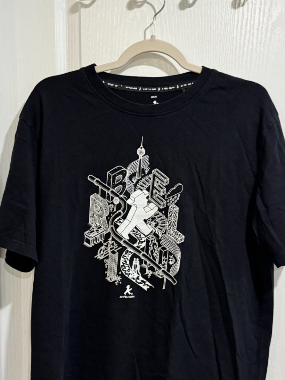 Official Ampelmann Berlin Stadtführer Graphic T-Shirt Men's Size XL Black Organi